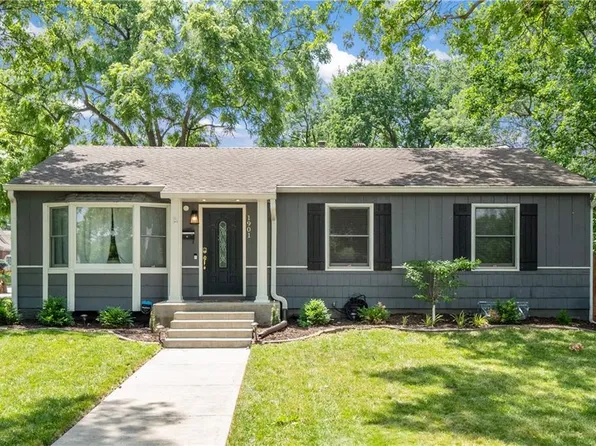 1901 W 72nd St, Prairie Village, KS 66208