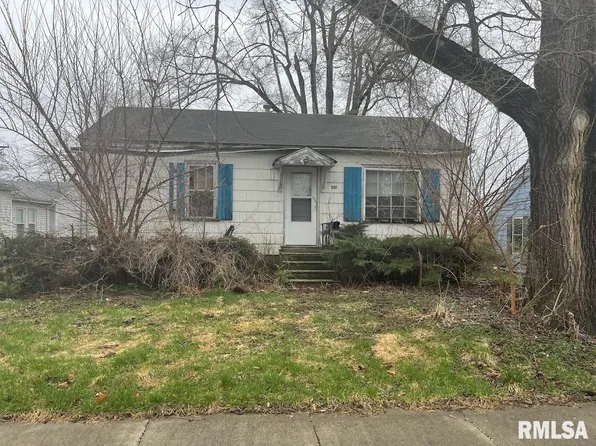 301 Dennhardt Ave, Carbon Cliff, IL 61239