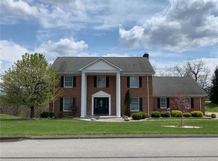 2 Eastvue Dr, Pittsburgh, PA 15239