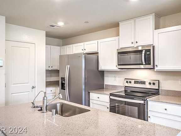 4th image of 4423 Honey Hills Ave