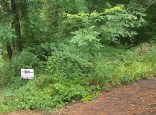 802 Turnpike Ct, Jonesborough, TN 37659