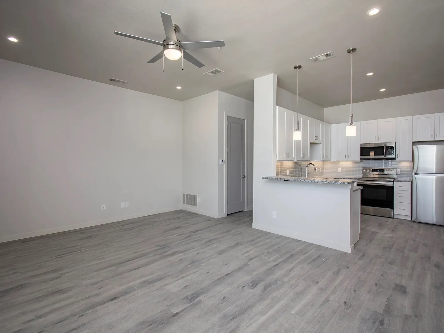 2201 Arbrook — Photo 1
