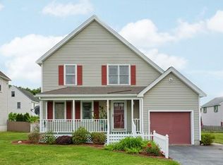 8 Poultens Green Way, North Chelmsford, MA 01863