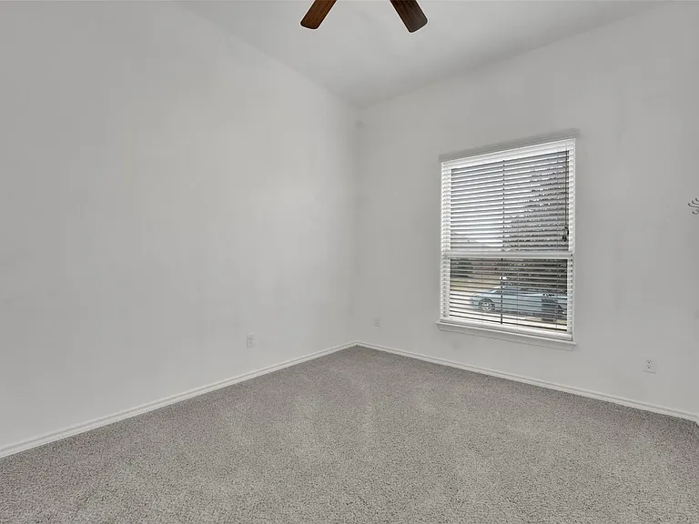 144 Creek Terrace Dr — Photo 6