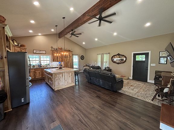 3rd image of 147 Black Ridge Rd
