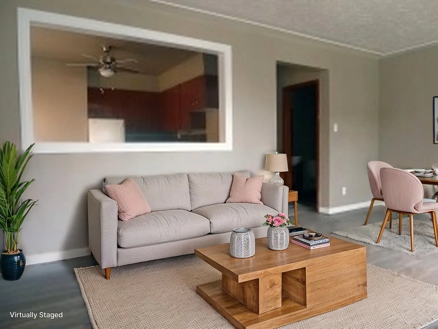 Mateo Place Apartments — Photo 2