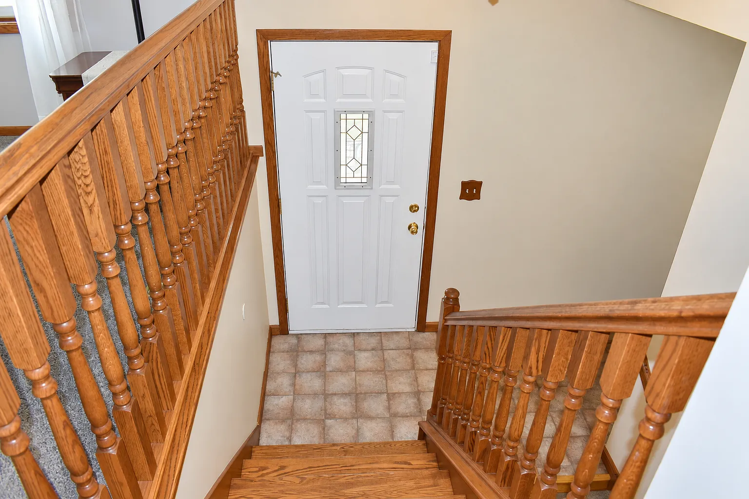 3 bed, 2.0 bath, 1575 sqft, $2,600 — Photo 4