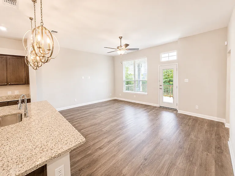 4002 Aransas Dr — Photo 7