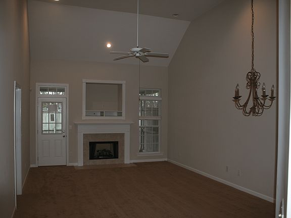 Open floor plan with Vaulted Ceilings