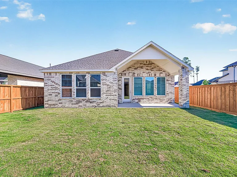 4916 Northern Woods Dr — Photo 42
