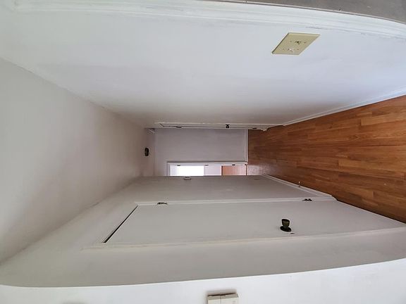 4th image of 107 Sally Ln