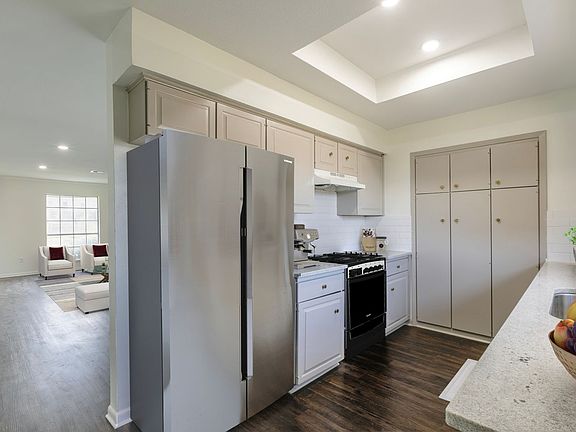 4th image of 801 Melrose Dr #6523