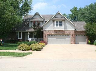 711 S Breckenridge Dr, Dunlap, IL 61525