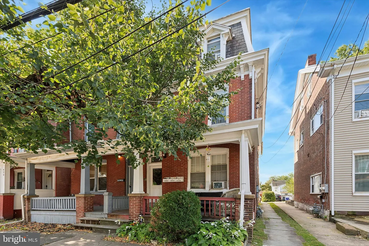 426 South St photo 1