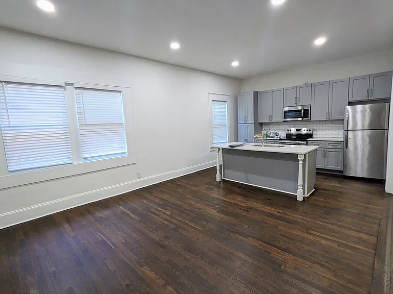 697 Dill Ave SW — Photo 5