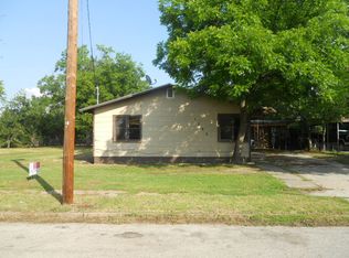 1702 Avenue D, Brownwood, TX 76801