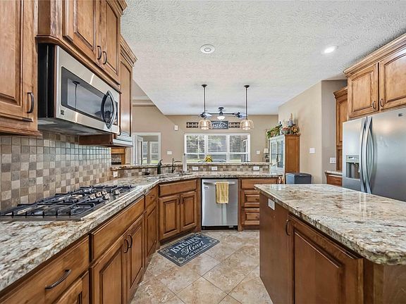 4th image of 21015 Angus Dr