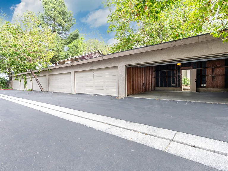 Private Garages