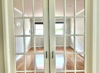 25-01 45th St #3A, Astoria, NY 11103
