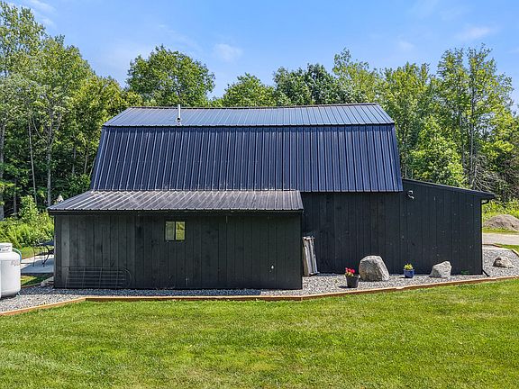 5th image of 36 Cedar Lane