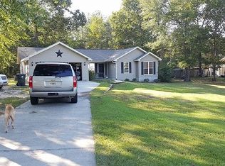 197 Foxwood Dr, Byron, GA 31008