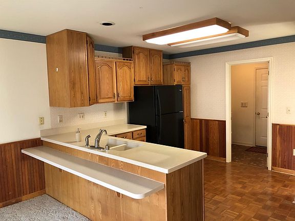 3rd image of 1099 Zoeller Ct