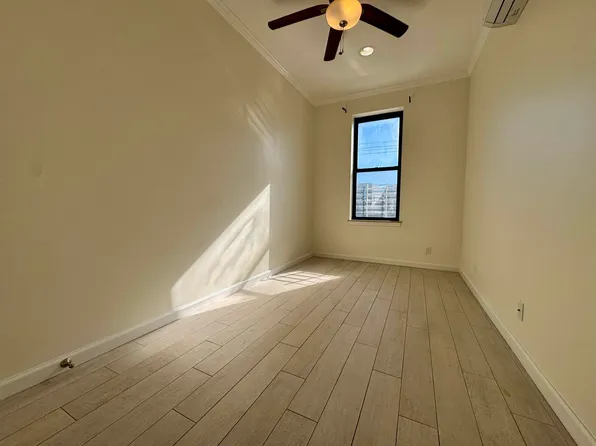 3009 Avenue N image 4 of 6