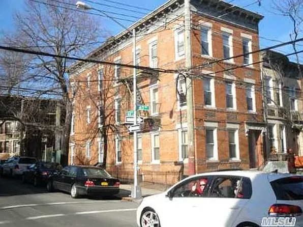 6049 67th Ave, Ridgewood, NY 11385