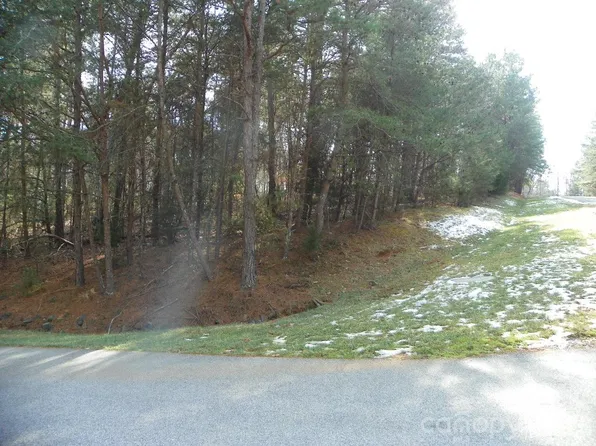 133 Lakewood Ct, New London, NC 28127