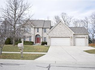 9106 Iris Ln, Zionsville, IN 46077