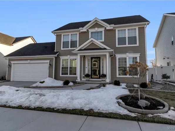 207 Rachel Vincent Way, Buffalo, NY 14216