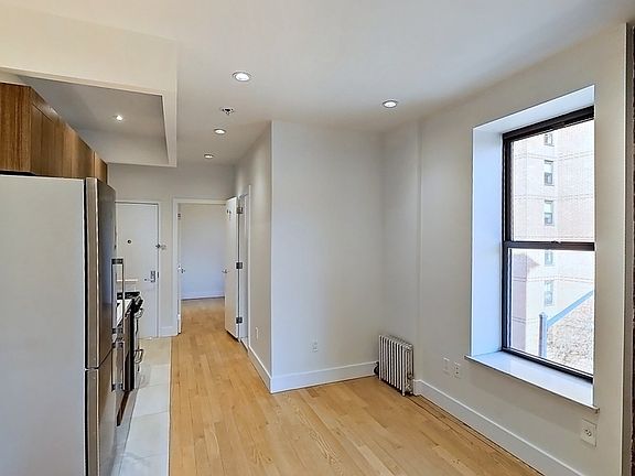 4th image of 19 Stanton St #22K