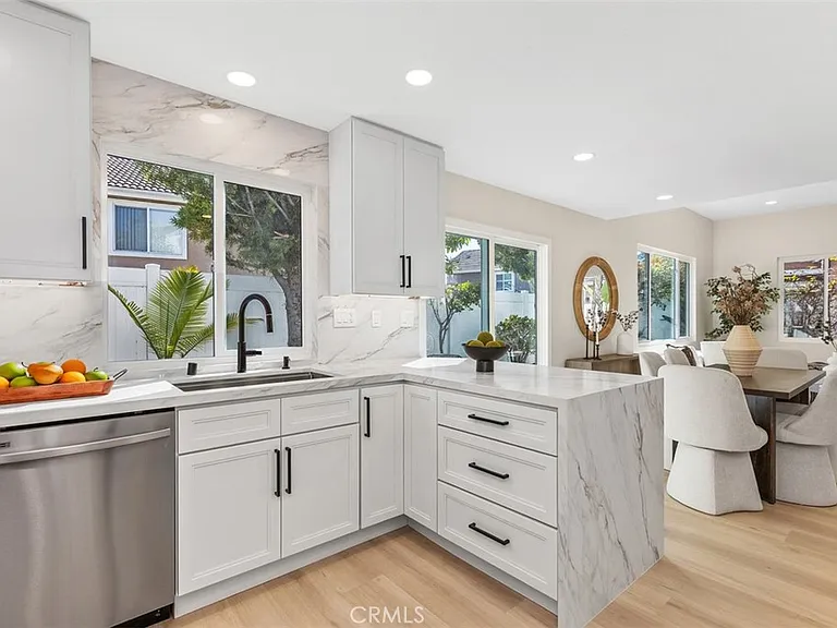5 Chatri Cir — Photo 12