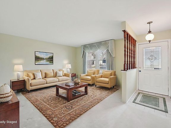5th image of 6446 Highlawn Dr