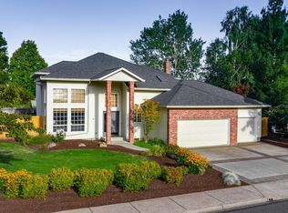 2172 NW Michelbook Ln, McMinnville, OR 97128