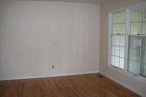 3rd image of 1471 Blackhurst Dr