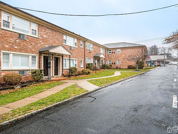 4th image of 365 Bloomfield Ave #6A-106
