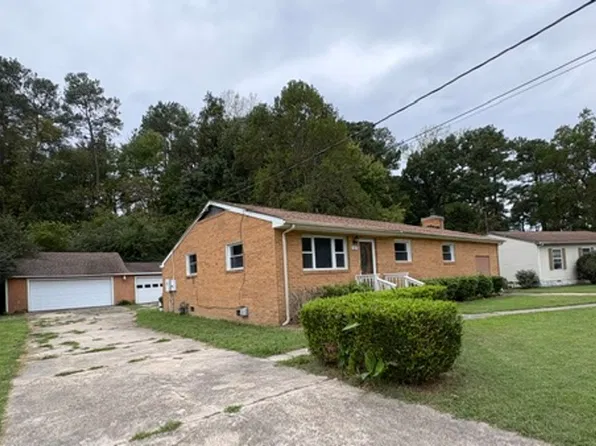 107 Carver Pl, Yorktown, VA 23692