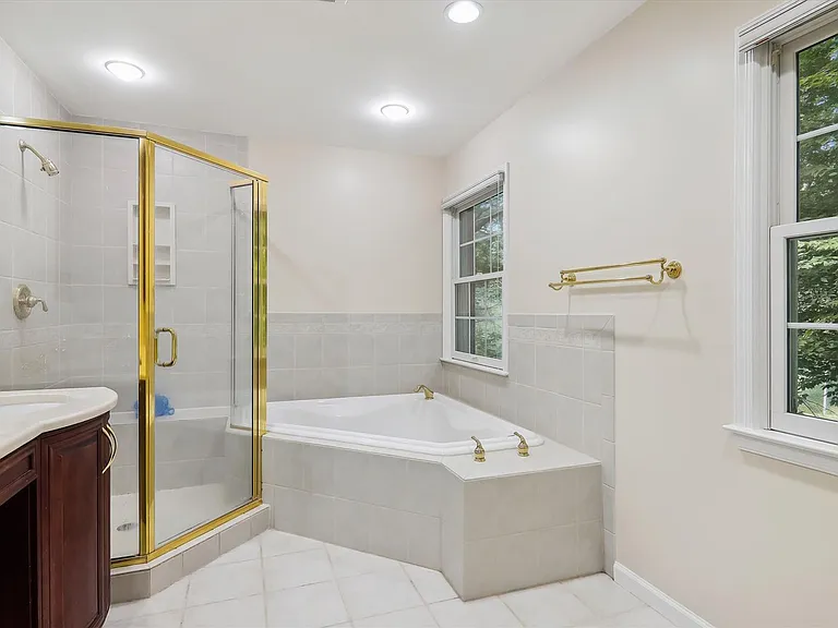 9309 Langford Ct — Photo 34