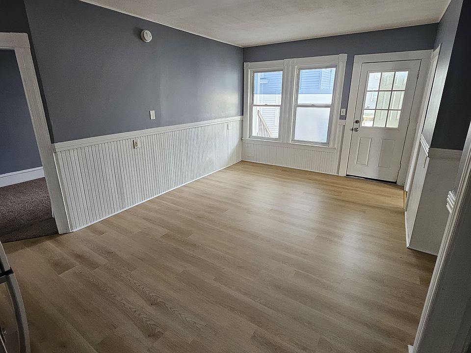 1st image of 285 Lake Ave #4