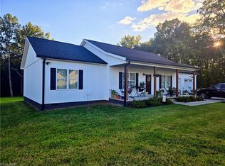 718 Deadmon Rd, Mocksville, NC 27028