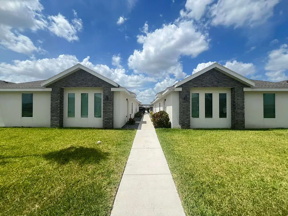 5701 Swallow Ave #3
