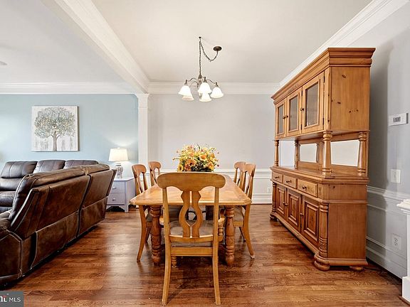 4th image of 211 Great Laurel Sq SE