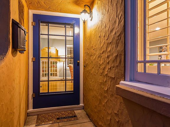 5th image of 838 Clintonia Ave