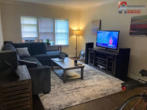 2nd image of 5425 W Martin Dr APT 201