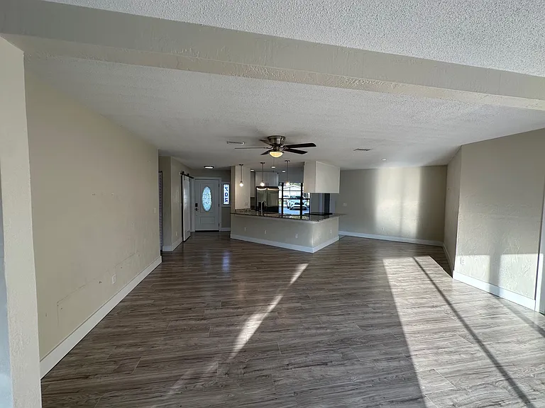 702 Green Rd — Photo 8