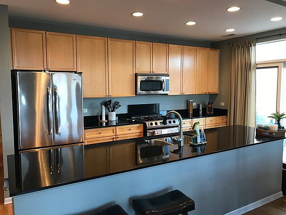 3rd image of 1555 W School St APT 3C