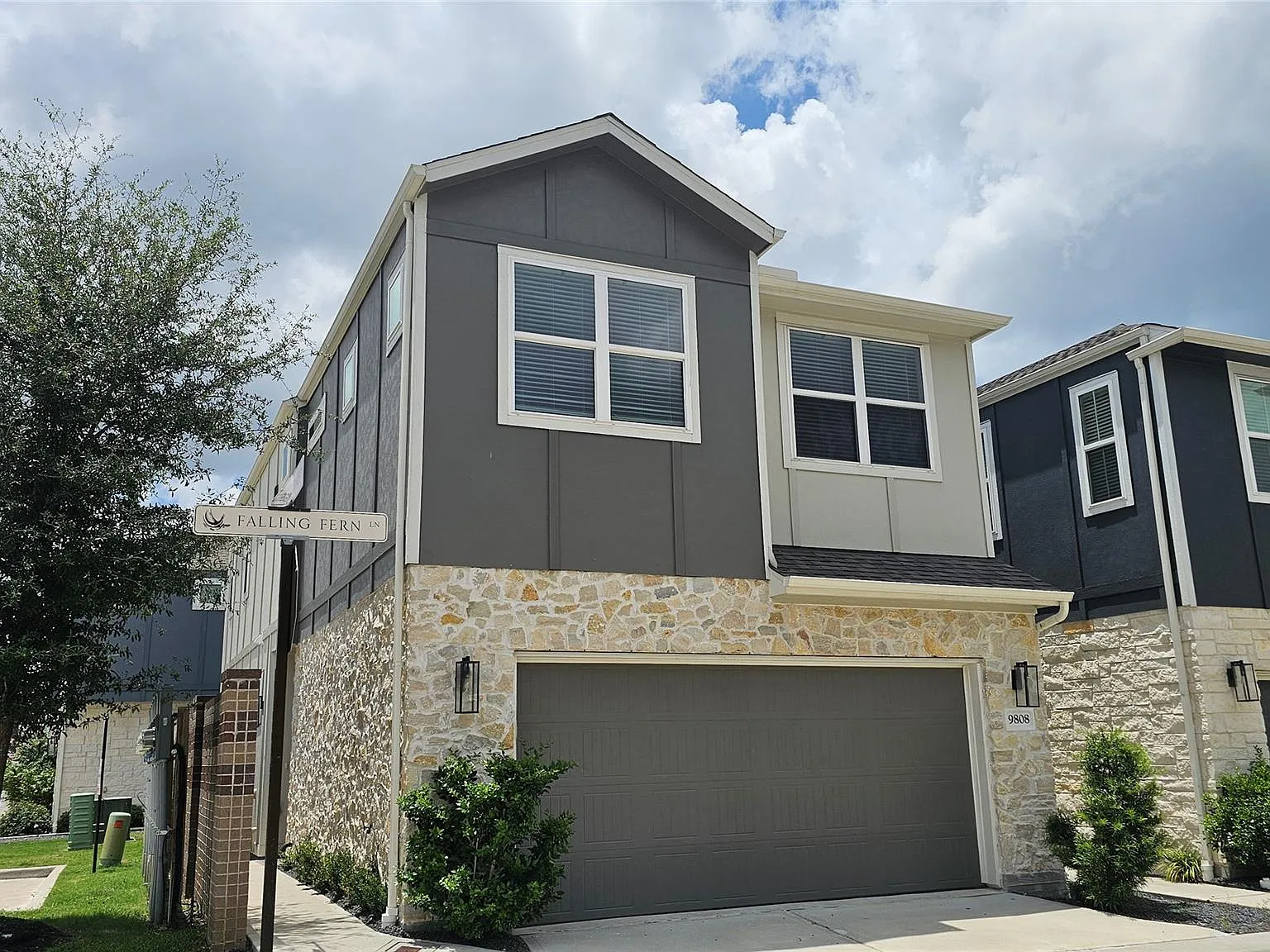 3 bed, 2.5 bath, 1708 sqft, $2,550 — Photo 1