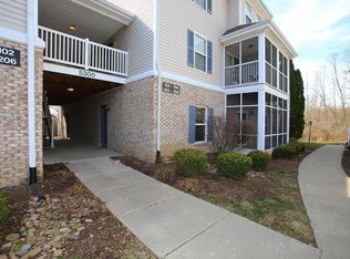 5300 Carolina Crossings Way UNIT 104, Louisville, KY 40219