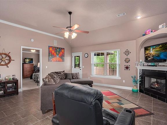 4th image of 2245 Jessie Ct